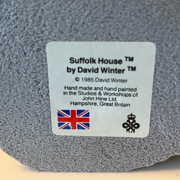 Suffolk House by David Winter - Picture 8 of 8